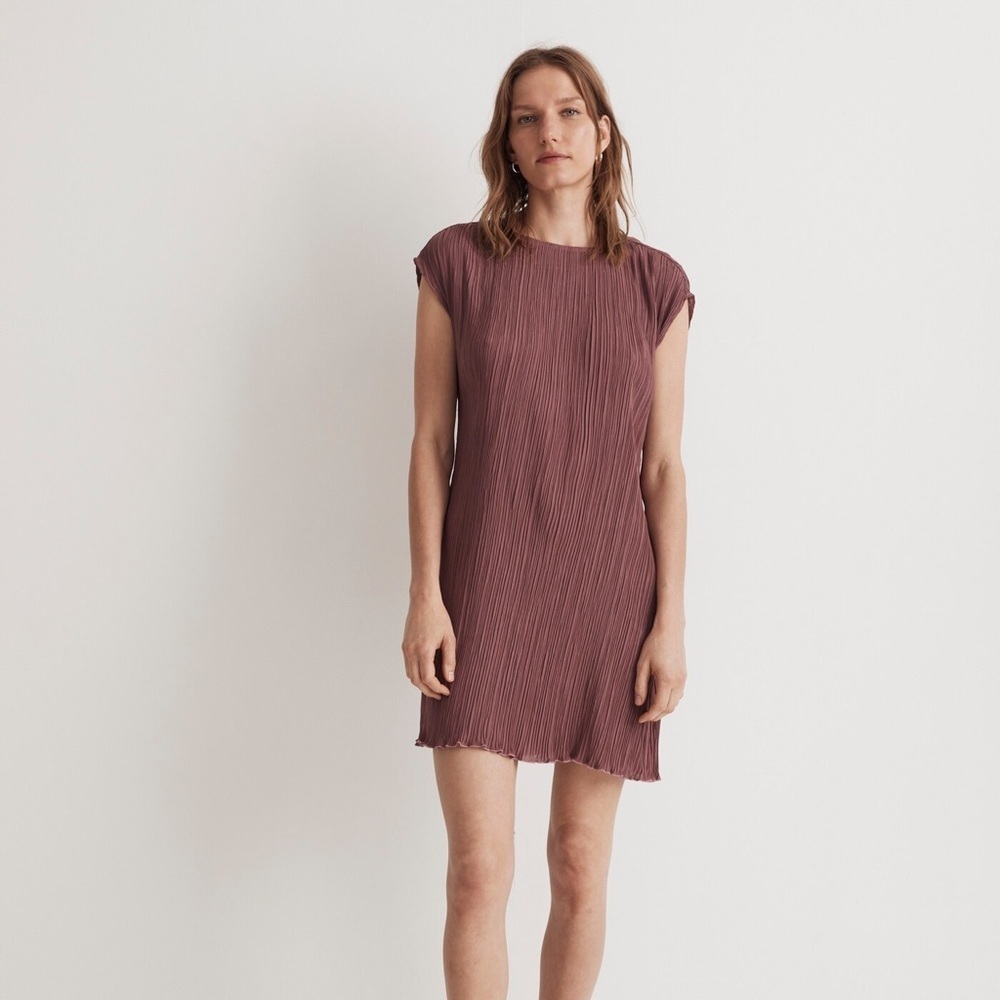 Madewell Sz 6 Plisse Pleated Mini Relaxed Dress in Pressed Grape Color